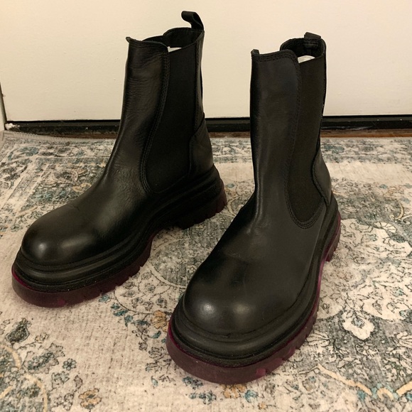 NWT Steve Madden Klyde chelsea boot Sz 7 - Picture 2 of 7